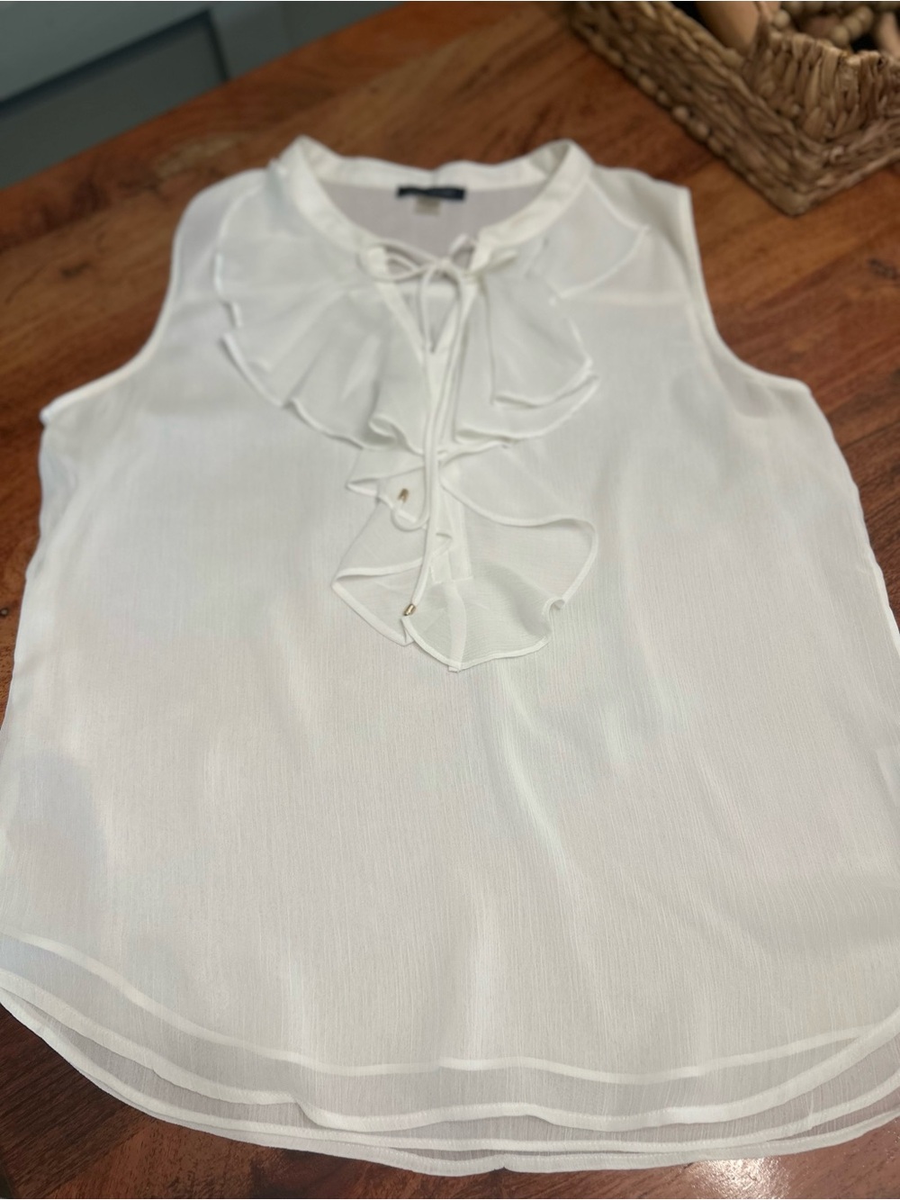 Cream/white Ruffle Tie-Front Sleeveless blouse